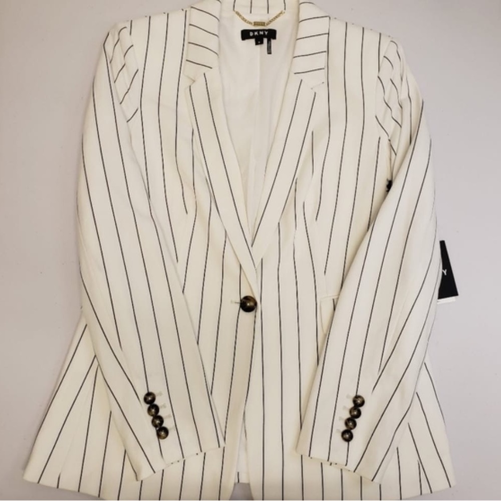 DKNY Stripped Blazer new with tags